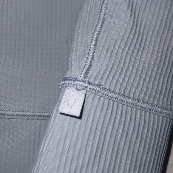Lululemon
POWER PIVOT TANK TOP *RIB
Rhino Grey - Picture 4 of 6
